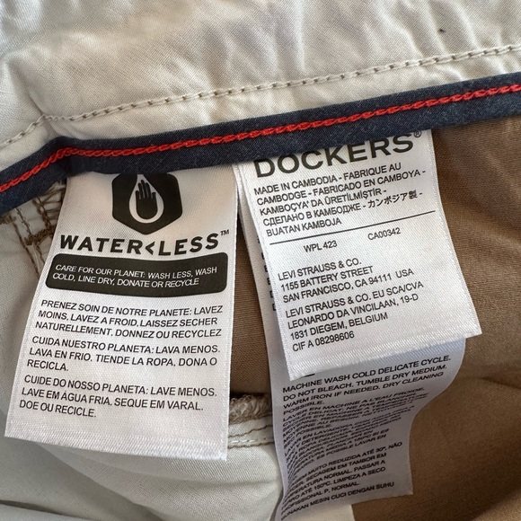 Dockers Khaki Shorts - Picture 7 of 10